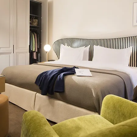 Hotel Le Marianne Paris